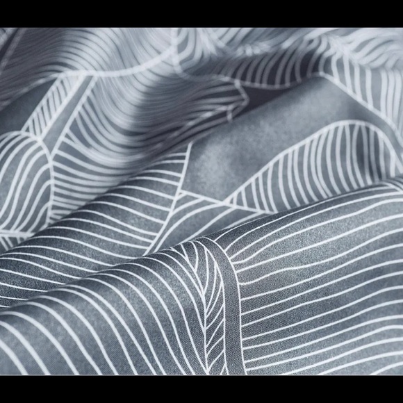 Duvet Cover Set - Picture 2 of 6